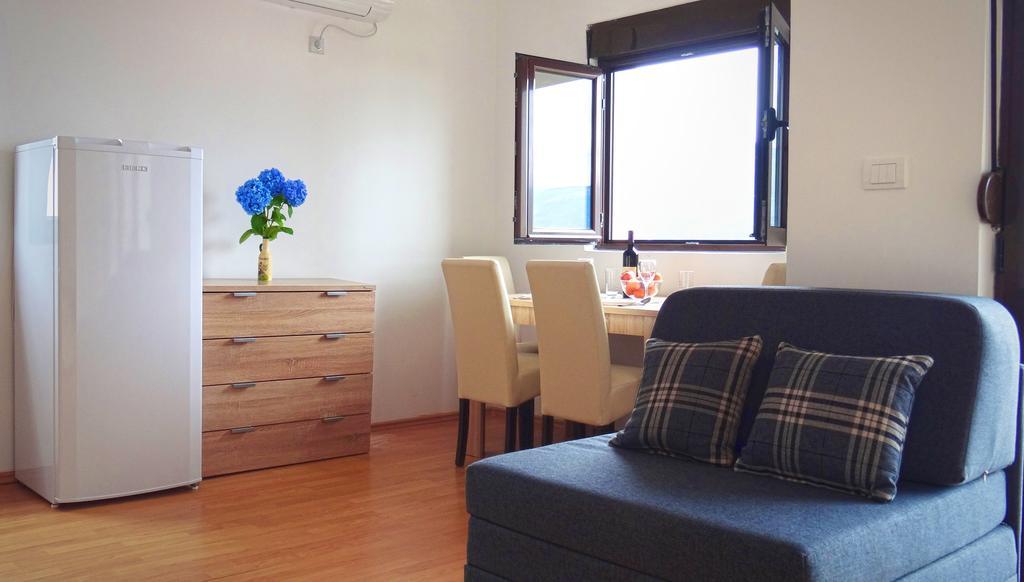 Blue Bay Apartments Krasići المظهر الخارجي الصورة