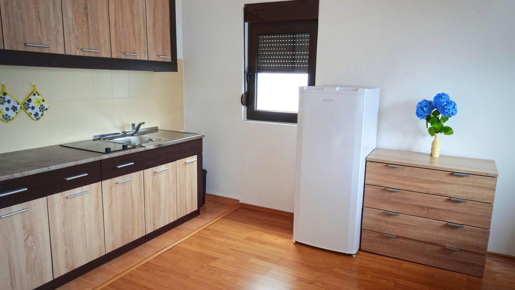 Blue Bay Apartments Krasići المظهر الخارجي الصورة